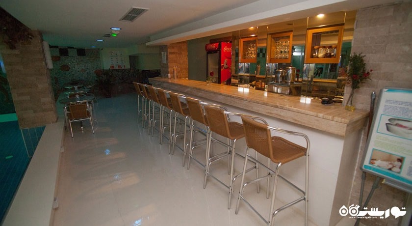 پول بار هتل سی لایف فمیلی ریزورت